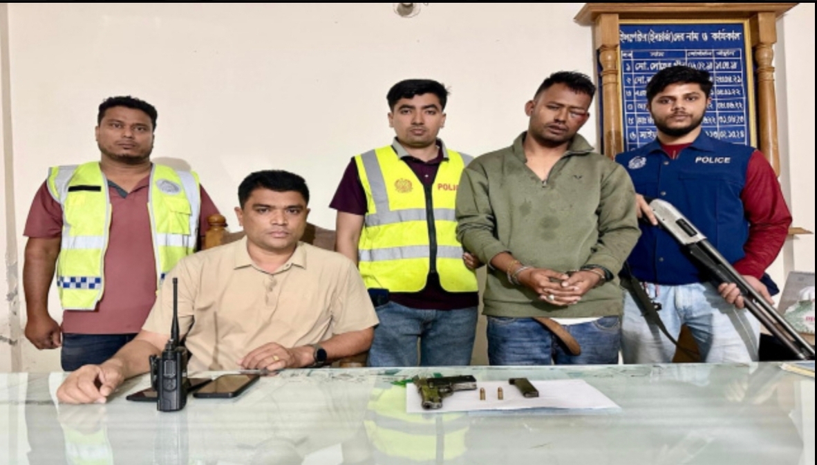 সোনারগাঁয়ে অস্ত্র ও গুলিসহ যুবক গ্রেপ্তার