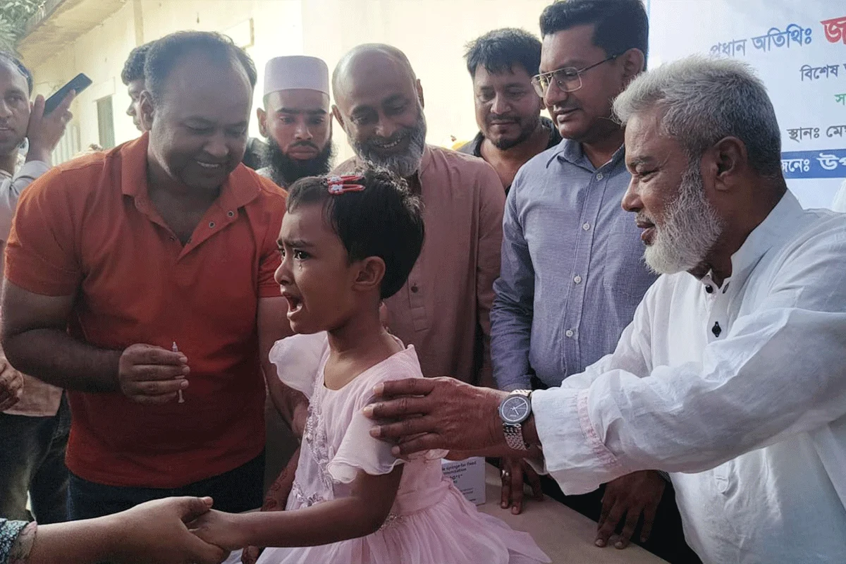 সোনারগাঁয়ে হাম-রুবেলা টিকাদান কর্মসূচির উদ্বোধন করেন এমপি আজহারুল ইসলাম মান্নান