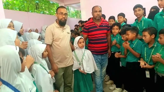 স্কুলে ফিরল অপহৃত ওয়াসিফা, বন্ধুরা দিলো উষ্ণ অভ্যর্থনা